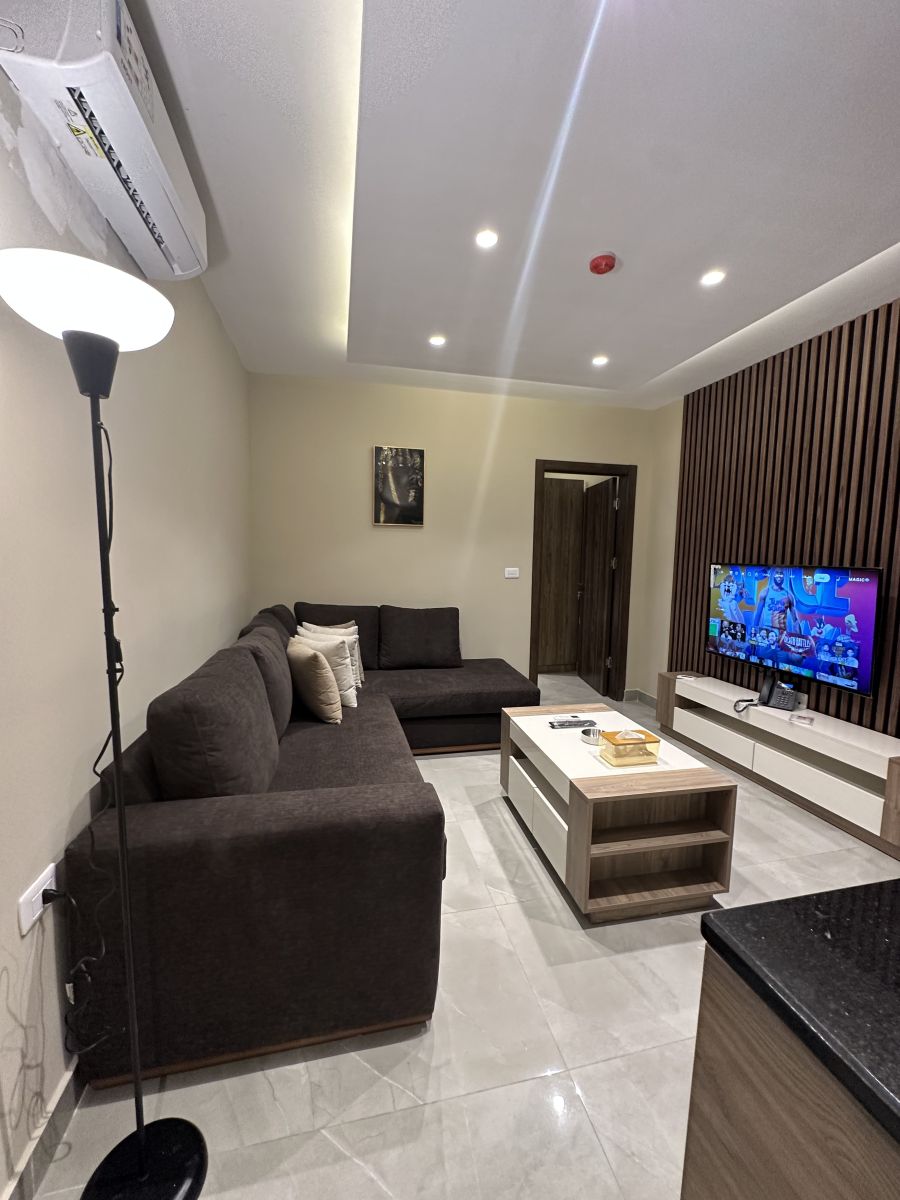 Chic Apartments For Rent ave1/1