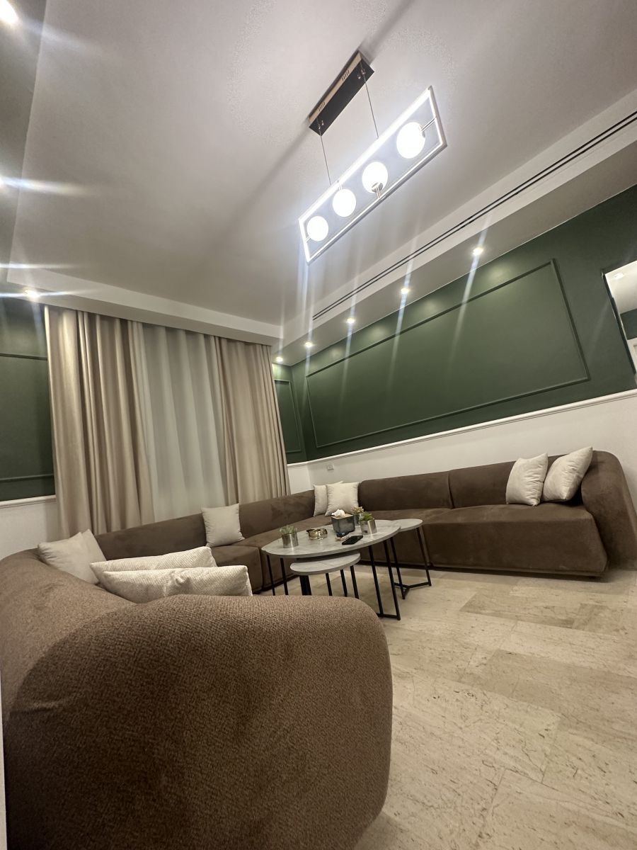 3bedroom apartment of 200 square m with terrace