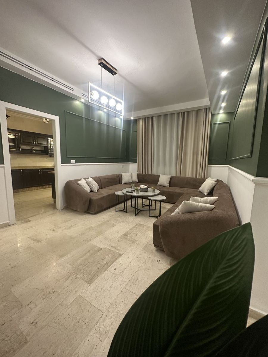 3bedroom apartment of 200 square m with terrace